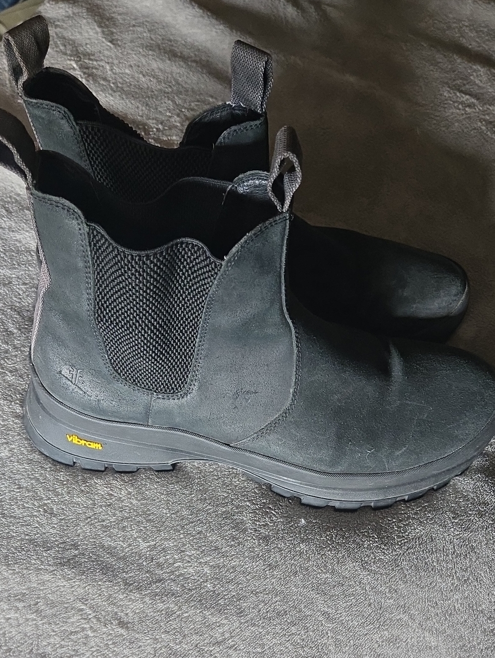 Frye Men's Black Chukka Boot with Vibram Sole